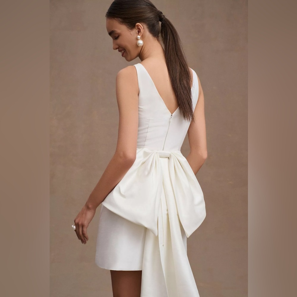 SOLD Sachin & Babi Archie V-Neck Back-Bow Mini Dress